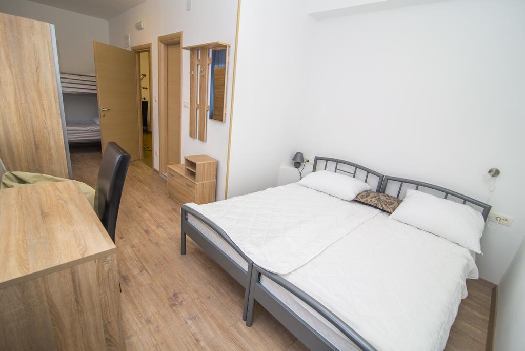 Hostel Bordada Kraljevica Ngoại thất bức ảnh